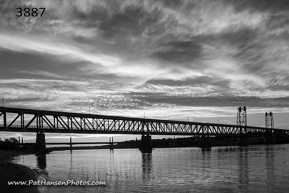 3887 shoreline & Meridian Bridge at sunset from NE side #4