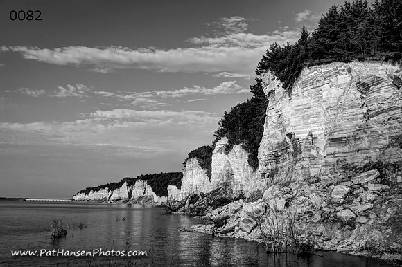 0082 L&C Lake shining bluffs