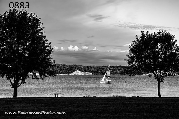 0883 one sailboat on L&C Lake