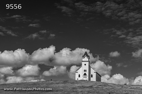9556 Broom Tree Church & thunderheads H