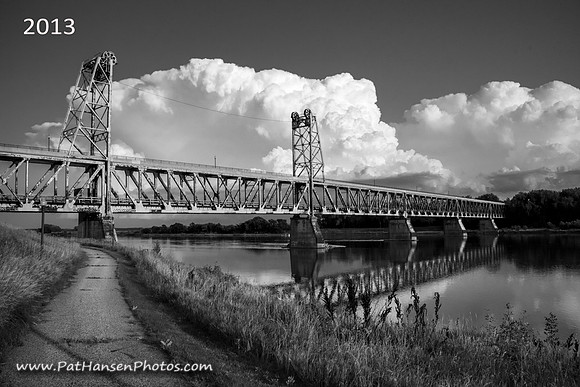 2013 Meridian Bridge, trail, & thunderheads